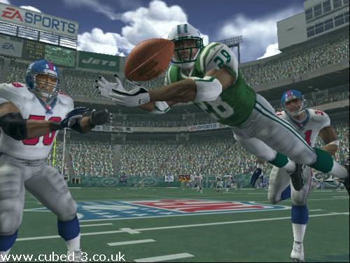 Screenshot for Madden NFL 2005 on GameCube